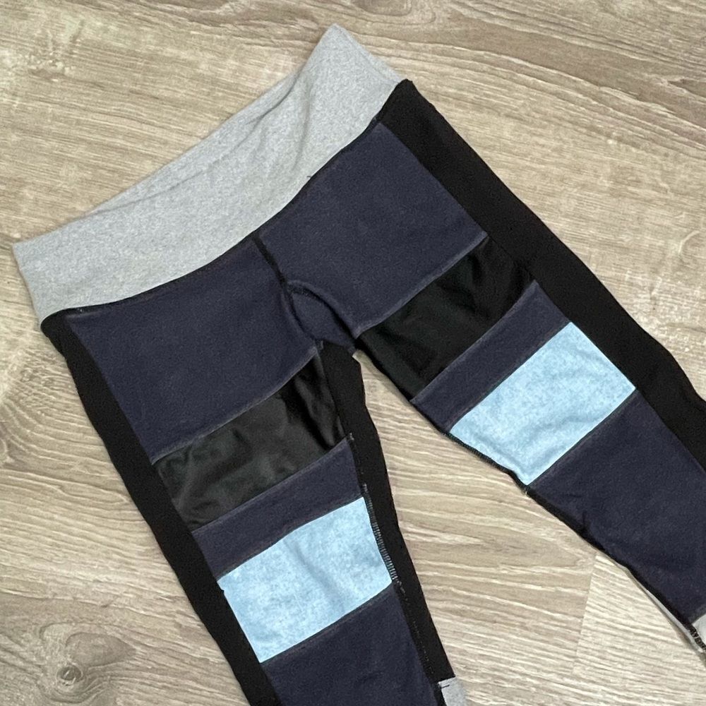 Splits59 Blue & Grey Patchwork Crops - Picture 2 of 4